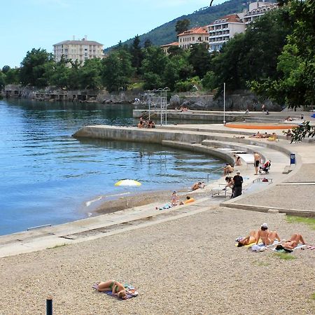 Apartments With A Parking Space Lovran, Opatija - 7869 ภายนอก รูปภาพ