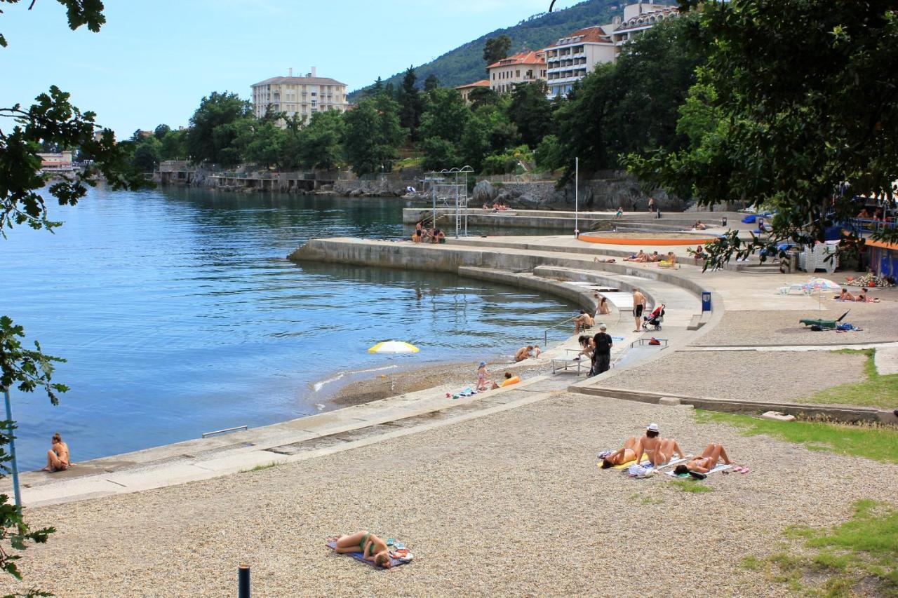 Apartments With A Parking Space Lovran, Opatija - 7869 ภายนอก รูปภาพ